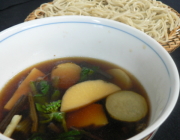 たけのこ入りつけ山菜そば